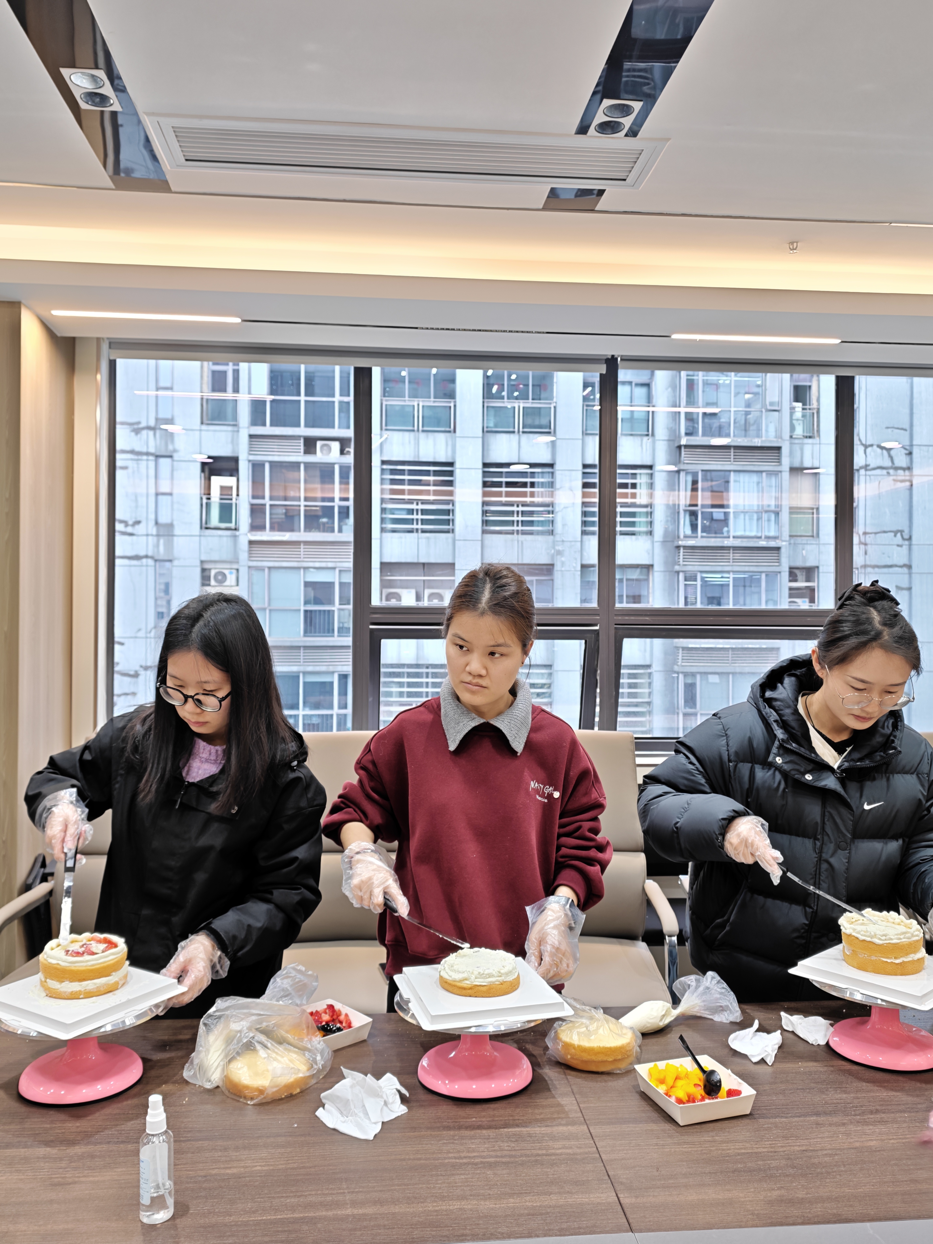女职工成果分享合影
